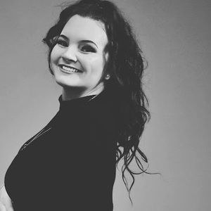 Meet your Posher, Adaire